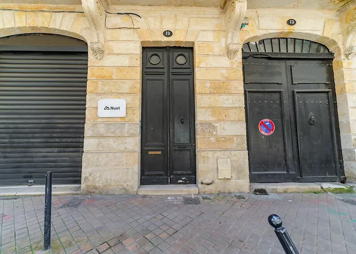 Magnifique Avec Climatisation En Hyper Centre De * Bordeaux