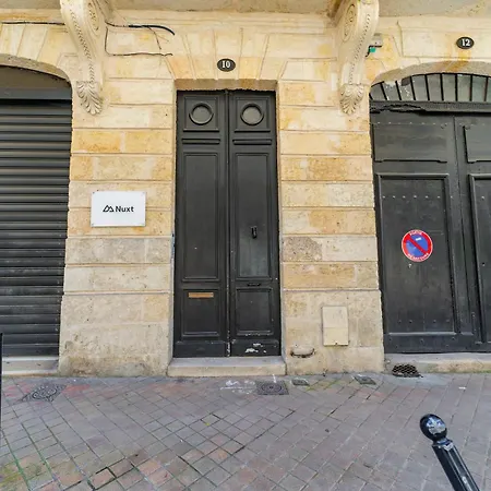 Magnifique Avec Climatisation En Hyper Centre De * Bordeaux